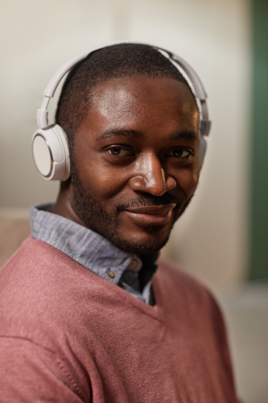african man in headphones 2025 02 11 15 41 27 utc